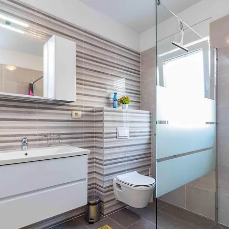 Gorgeous In With Wifi Πούλα