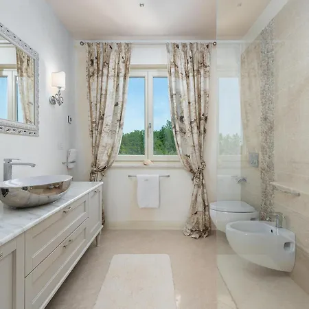 Holiday home Lavanda Vabriga Porec