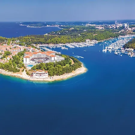 Holiday home Gorgeous In With Wifi *