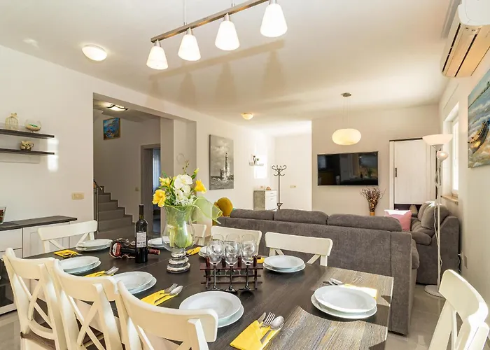 בית נופש Gorgeous In With Wifi